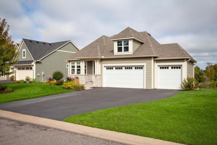 Property Photo: 1075 Mehegan Lane MN 55127