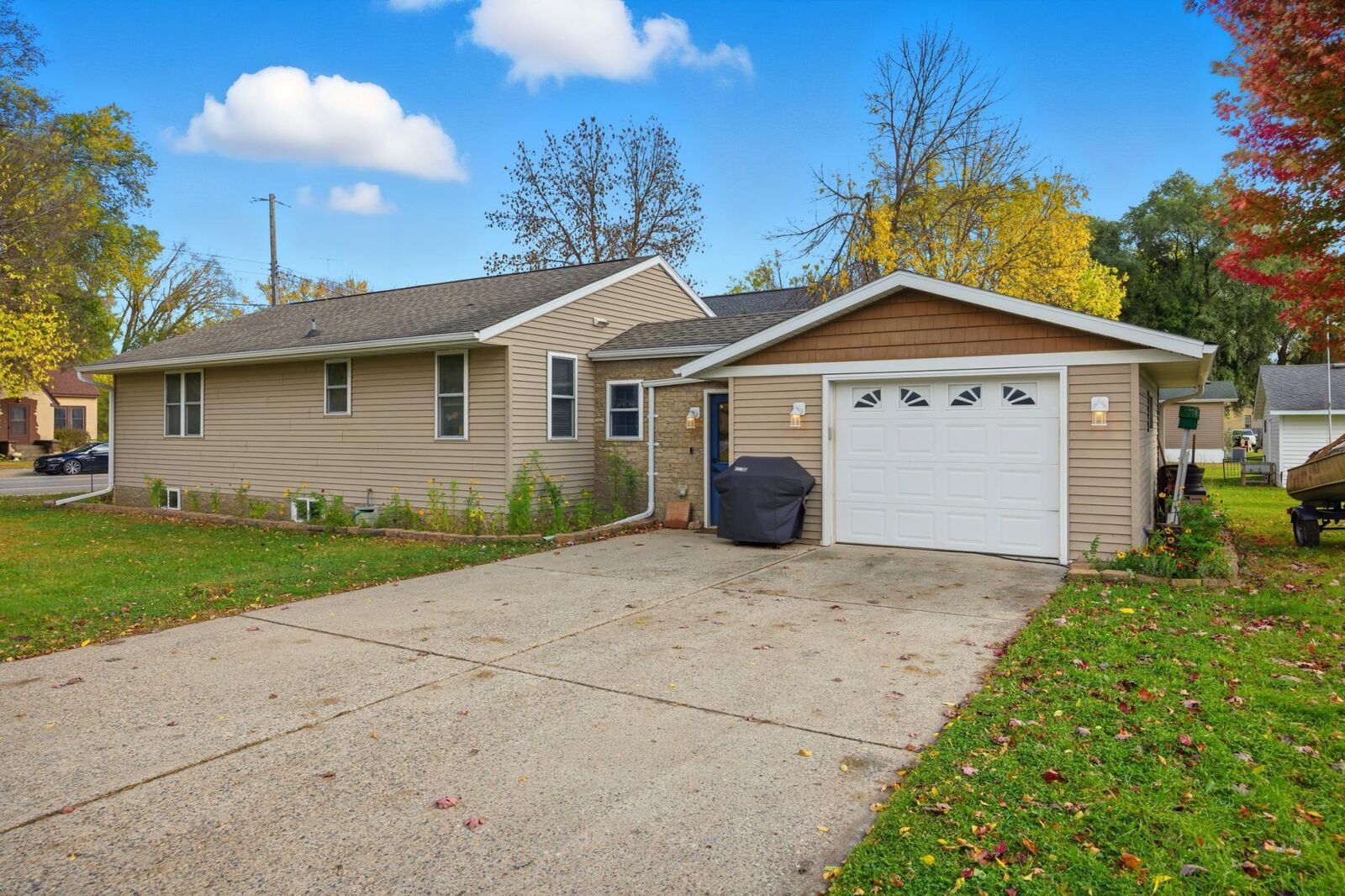 Property Photo: 261 Main Street W MN 56368