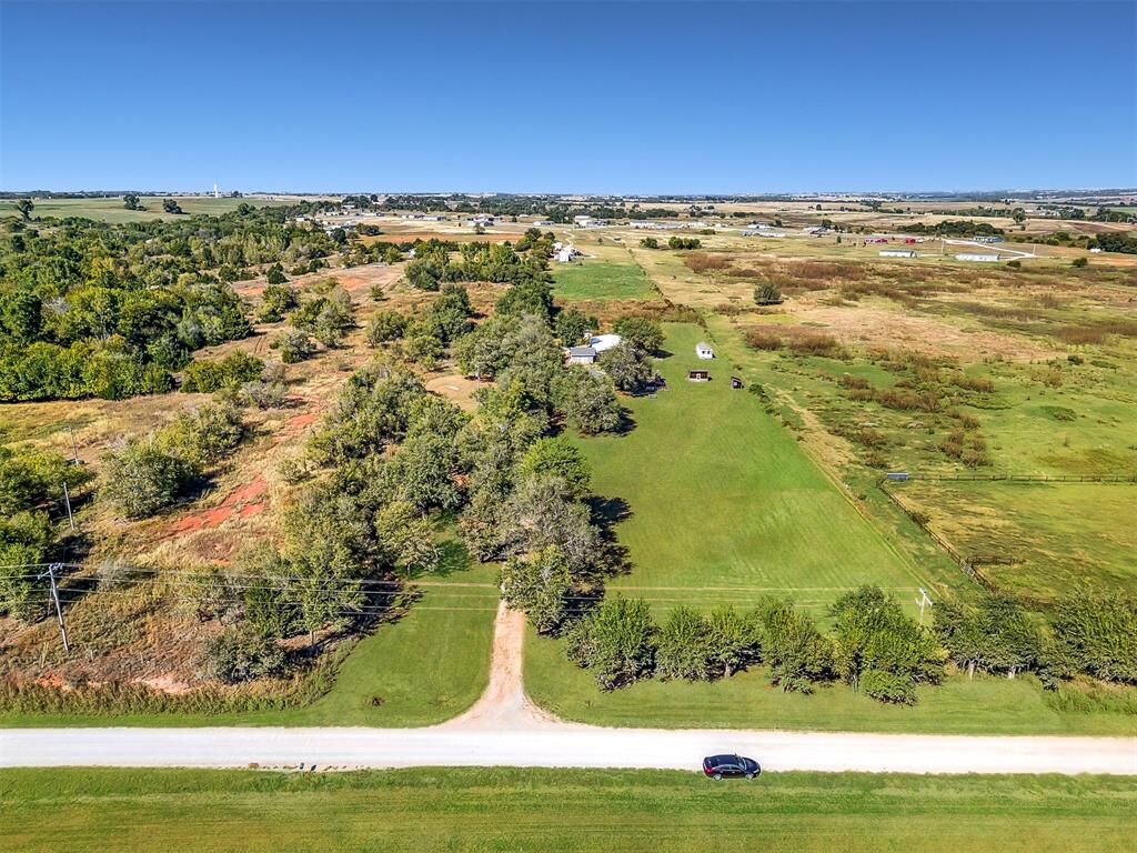 Property Photo: 1426 County Road 1350 OK 73018