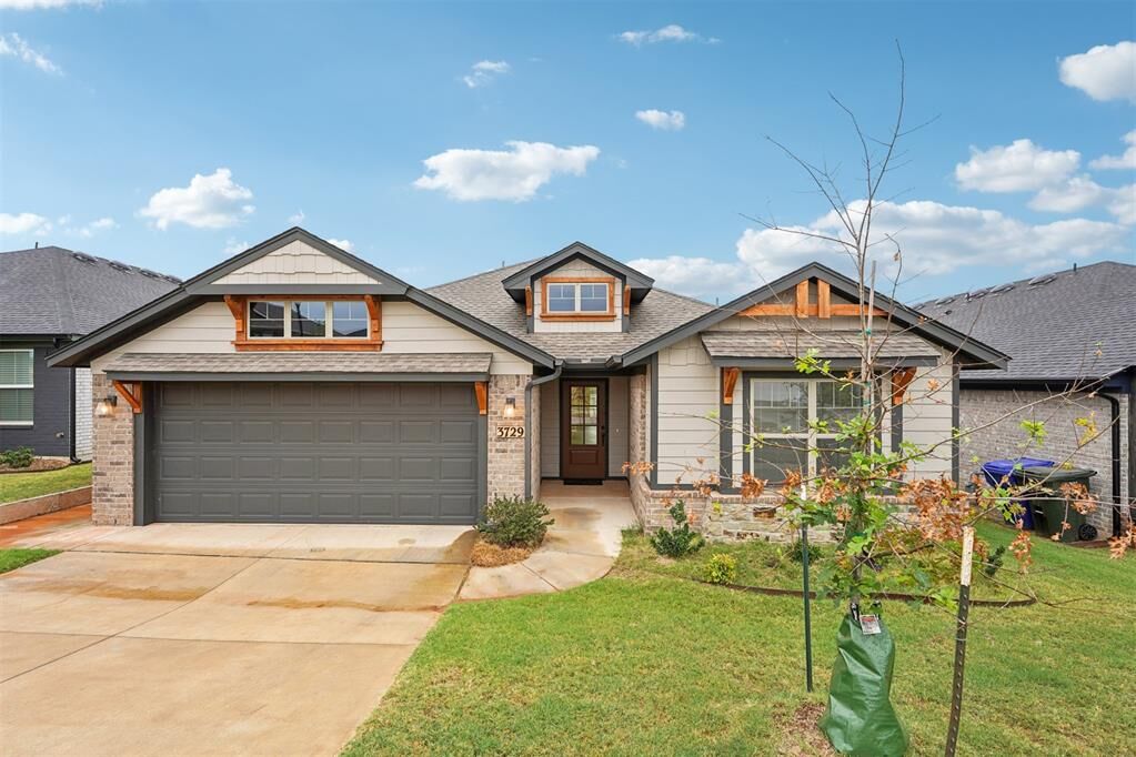 Property Photo: 3729 Alta Vista Drive OK 73069