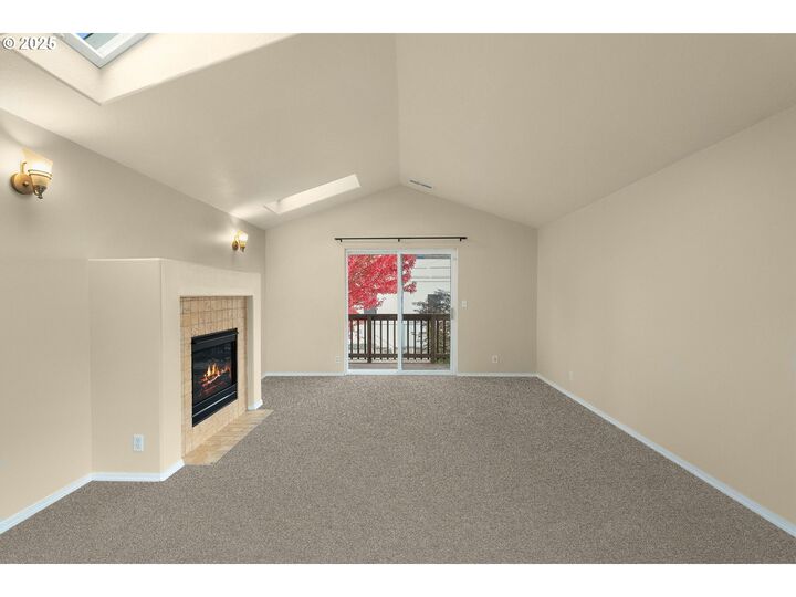 Property Photo: 5045 SE 70th Ave OR 97206