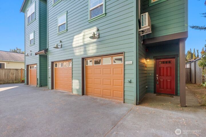 Property Photo:  1223 NE 135th Street A  WA 98125 