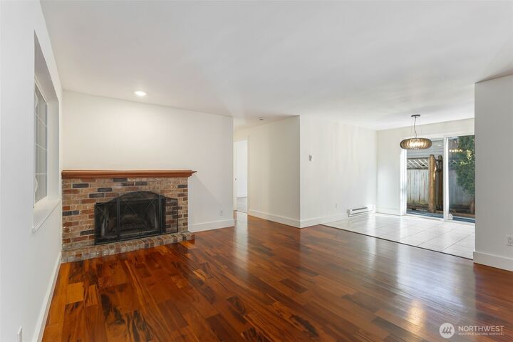 Property Photo: 633 NW 85th Street 101 WA 98117