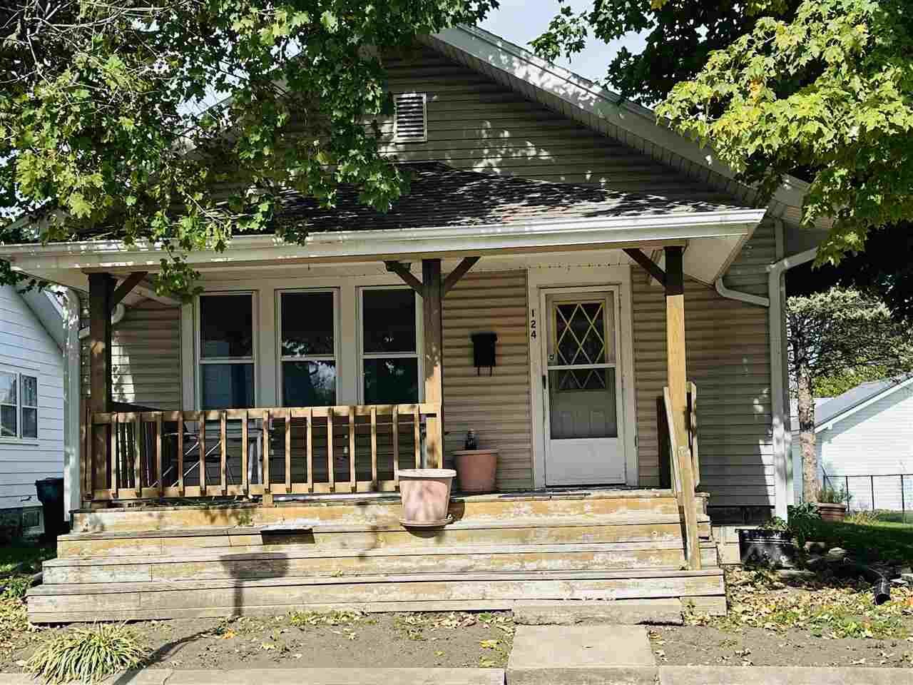 Property Photo:  124 NW I Street  IN 47374 