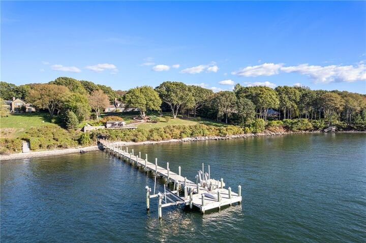 Property Photo:  1191 North Main Road  RI 02835 