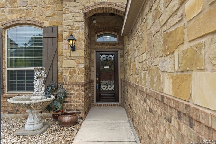 Property Photo: 805 Raceland Road TX 78245