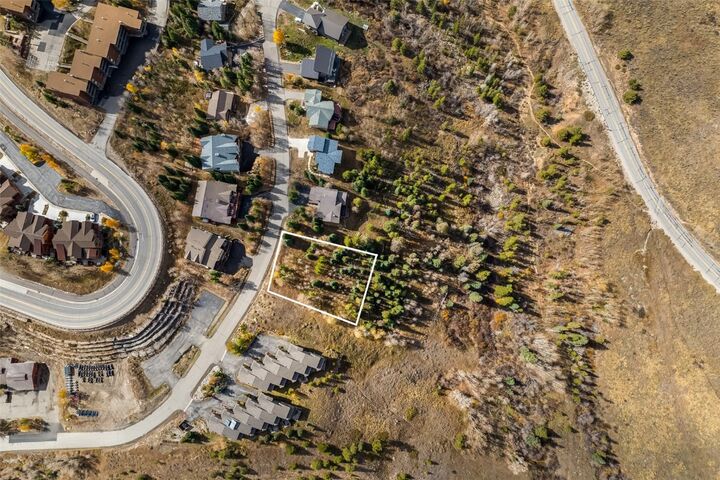 Property Photo:  228 Fawn Court  CO 80498