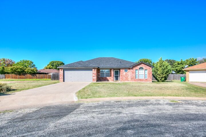 Property Photo: 1217 Rita Circle TX 76905
