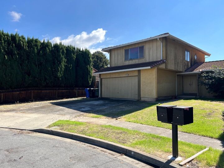Property Photo: 49100 Tomahawk Place CA 94539