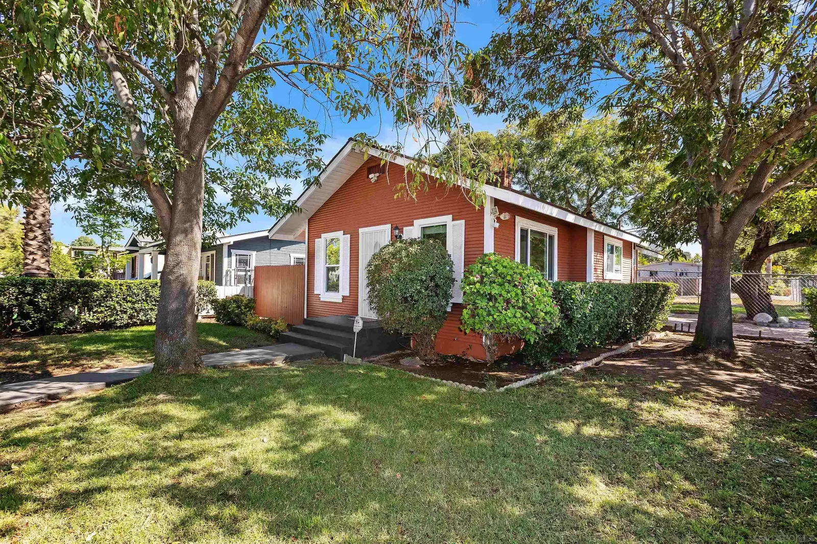 Property Photo: 159 W 5th Ave CA 92025