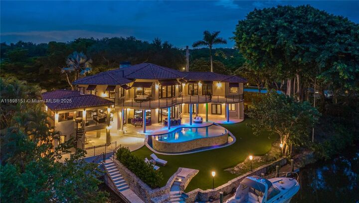 6700 Granada Blvd  Coral Gables FL 33146 photo