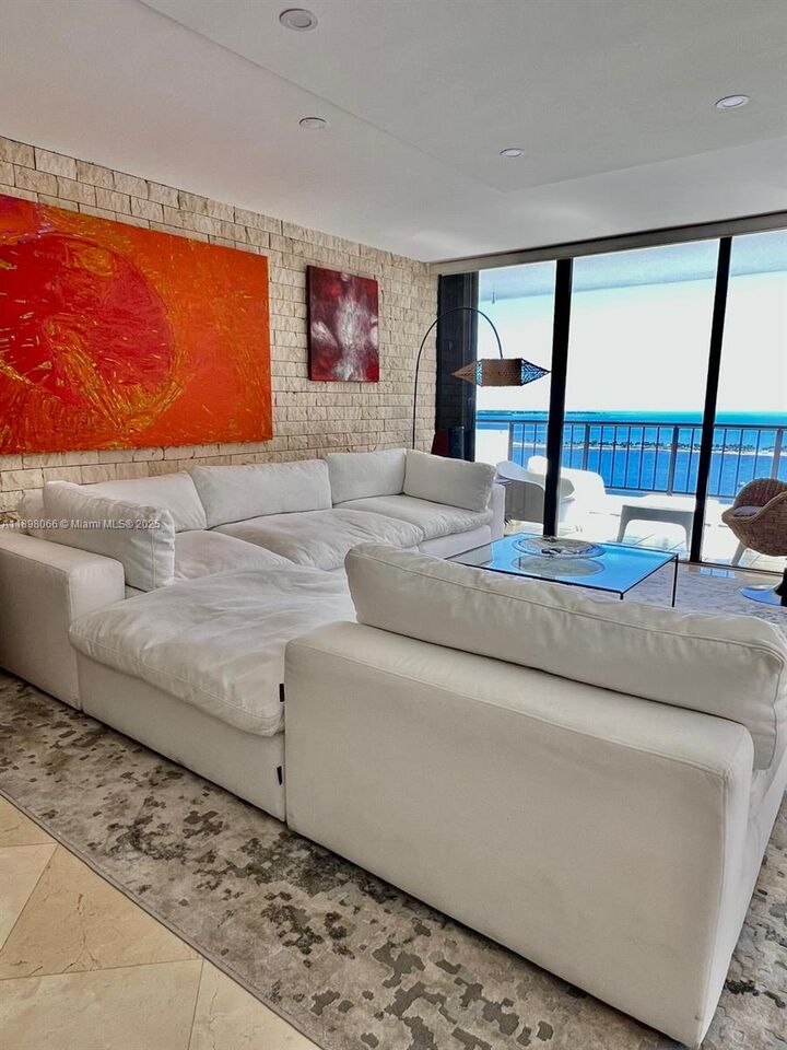 1581 Brickell Ave 2005  Miami FL 33129 photo