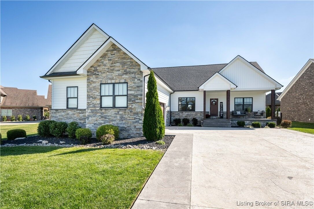 Property Photo: 1719 Champions Pointe Parkway IN 47126