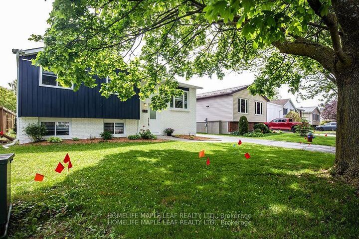 Property Photo:  689 Macyoung Drive W  ON N2Z 1T1 