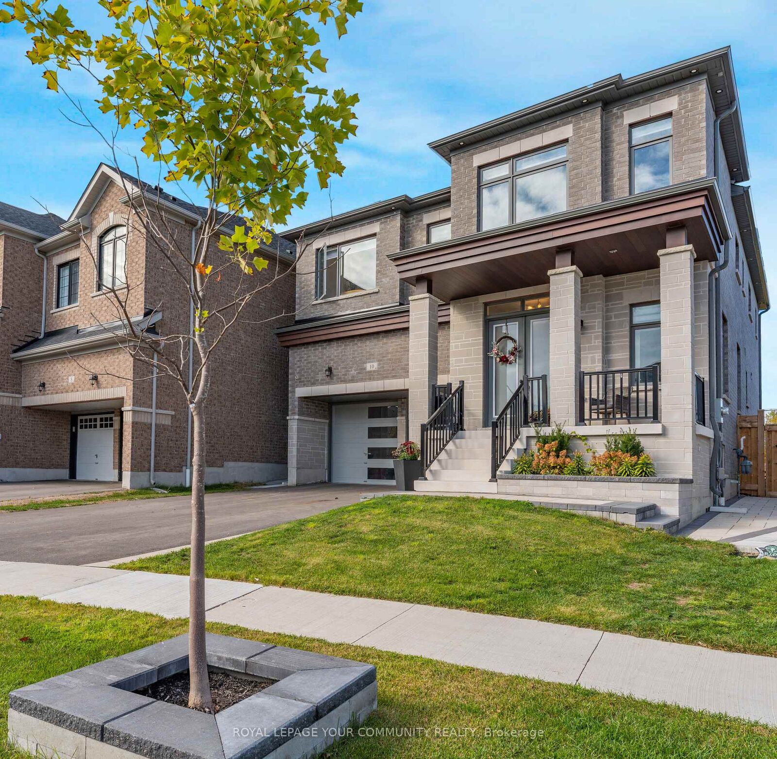Property Photo: 10 Priory Drive ON L1P 0K9