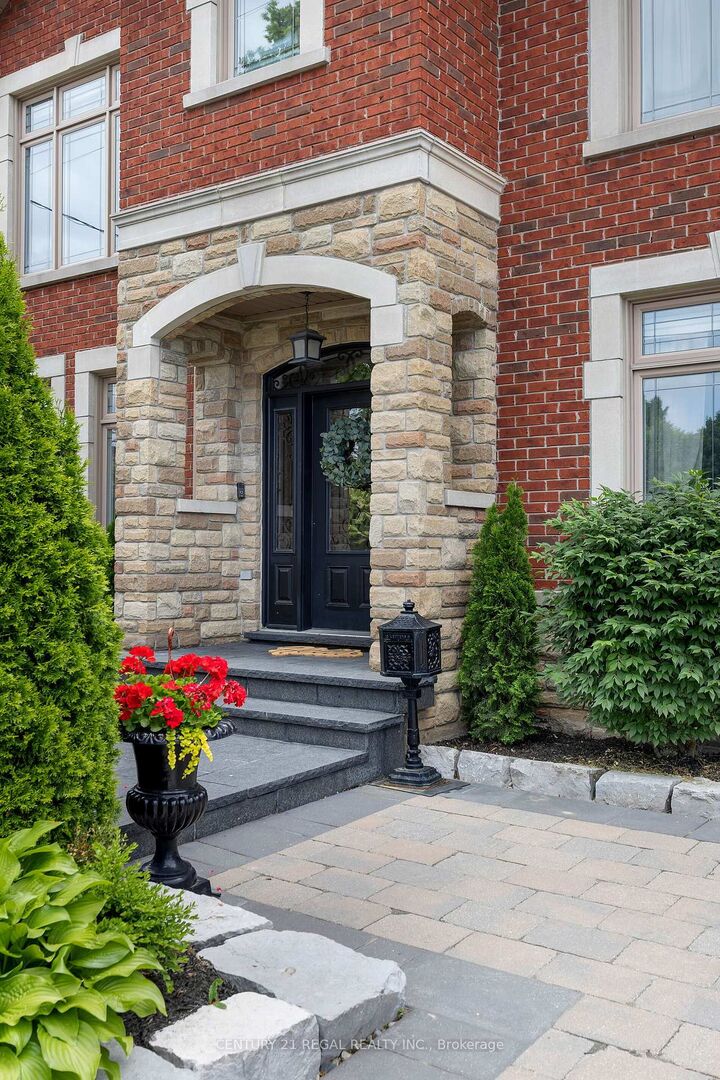 Property Photo:  127 Sultana Avenue  ON M6A 1T6