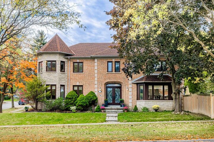 898 Stonehaven Avenue  Newmarket ON L3X 1K7 photo