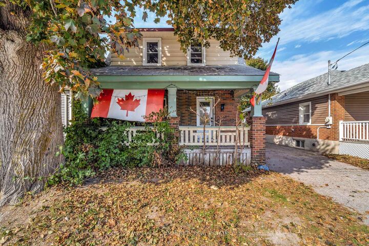 Property Photo: 112 Lansdowne Street W ON K9J 1Y1