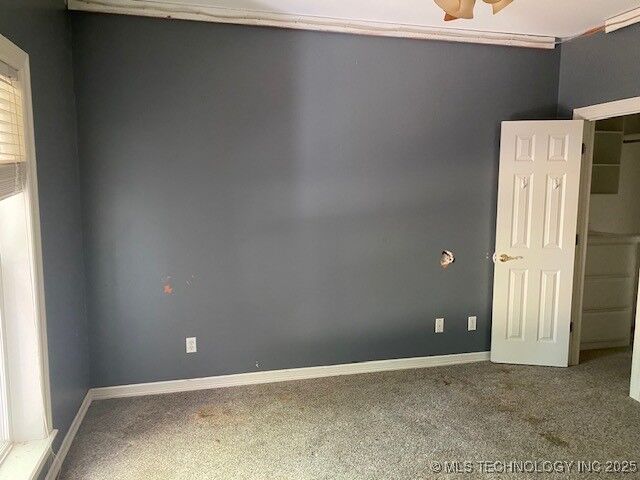Property Photo:  1409 Sterling Court  OK 74434