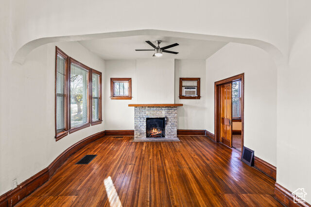 Property Photo: 128 W 100 N UT 84701