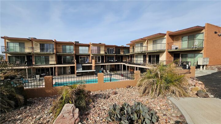 Property Photo: 89 N Acoma Boulevard 19 AZ 86403