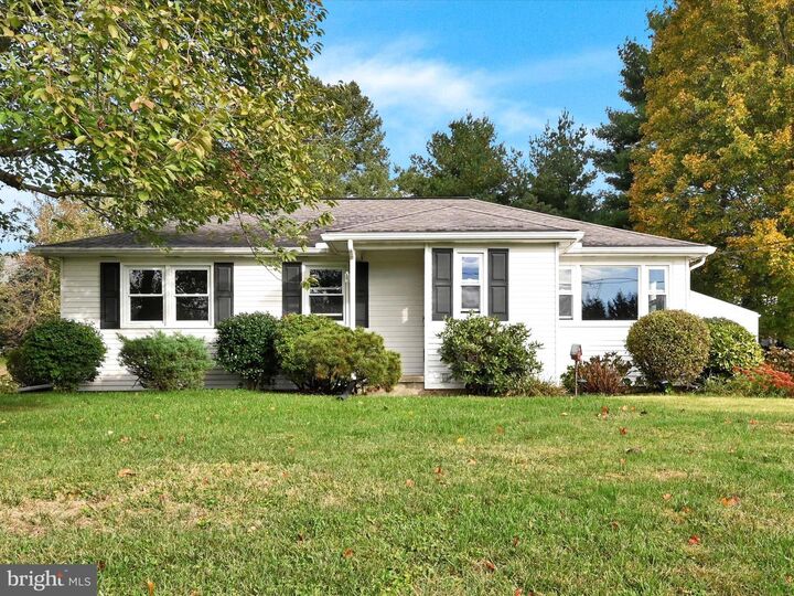 1721 Windy Hill Road  Lancaster PA 17602 photo