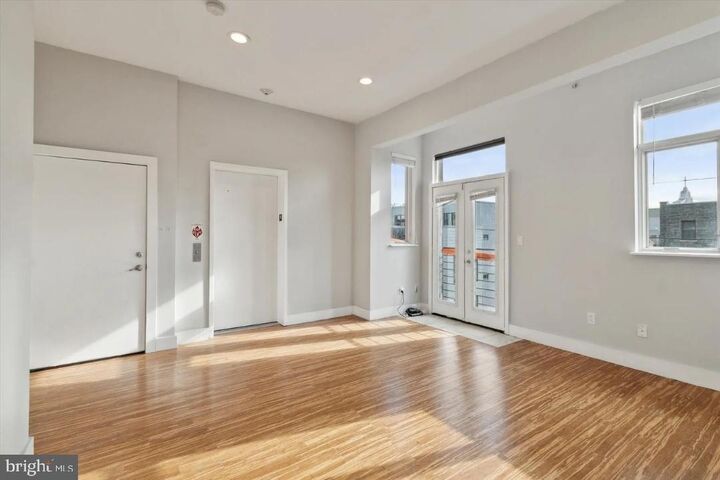 Property Photo:  808 N 4th Street 3  PA 19123