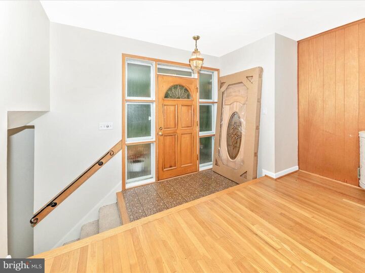 Property Photo: 7203 Homestead Place VA 22151