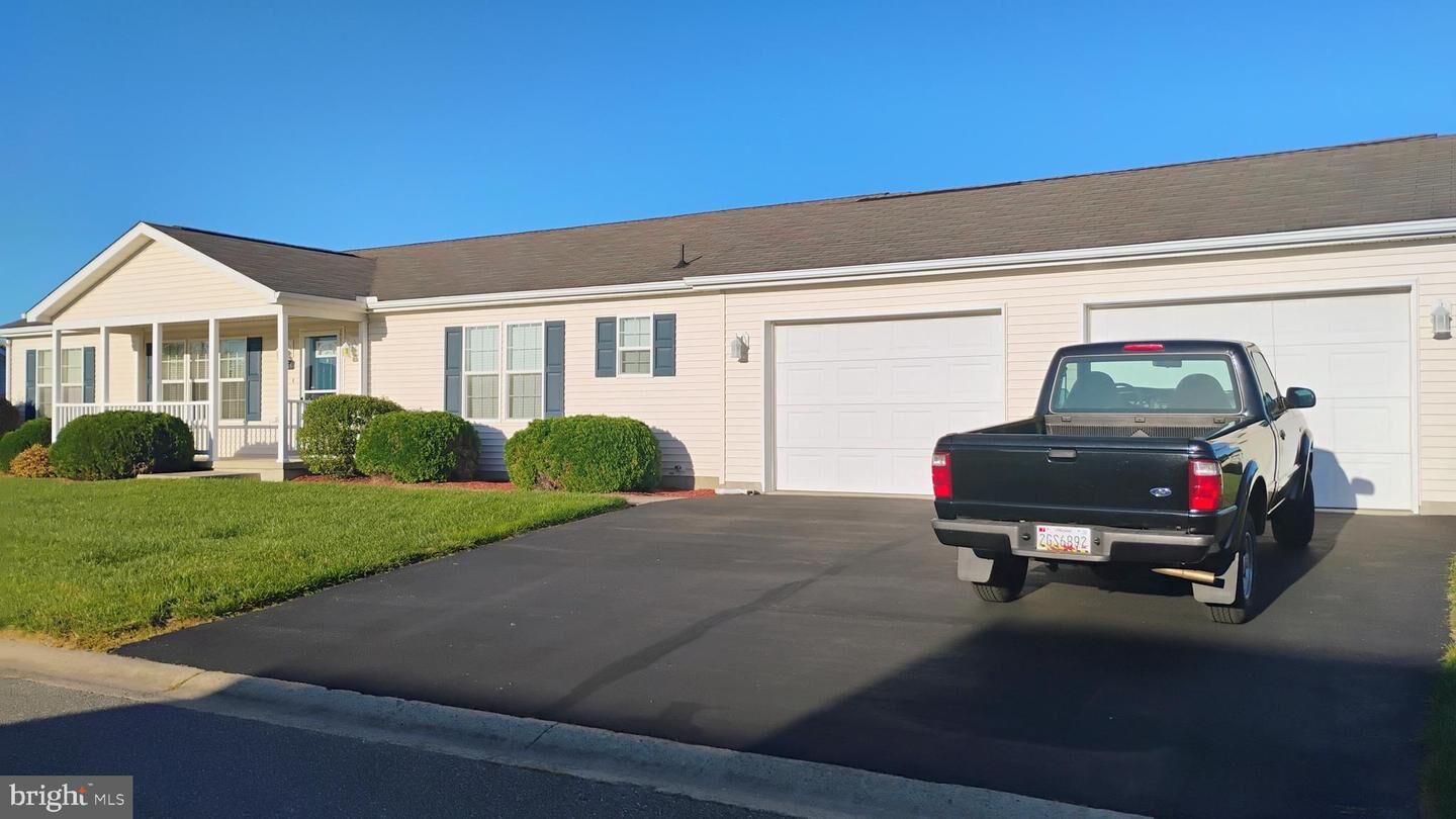 Property Photo:  424 Moore Place 424  DE 19901 