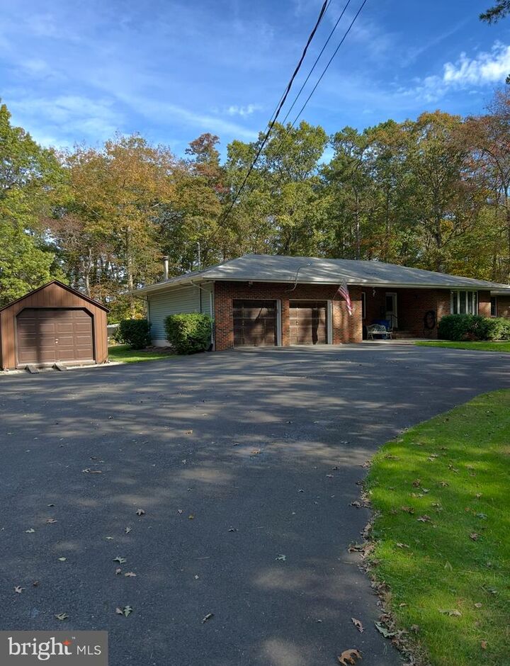 185 Victory Road  Howell NJ 07731 photo