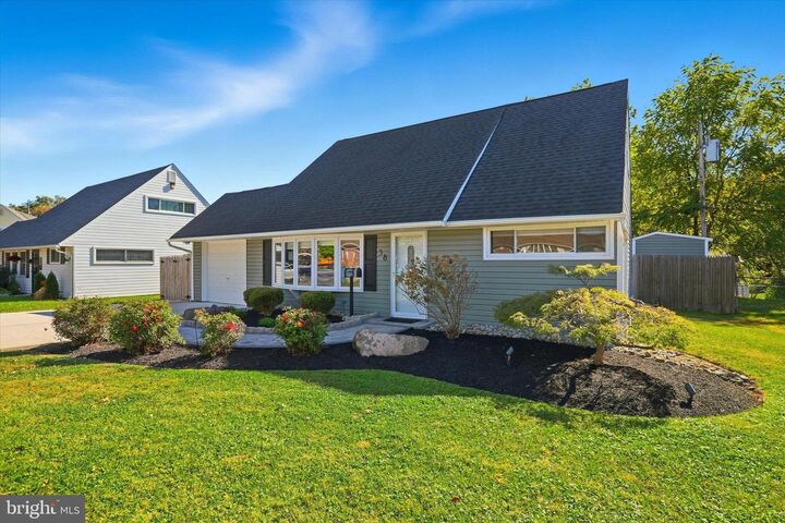 Property Photo: 38 Violet Road PA 19057
