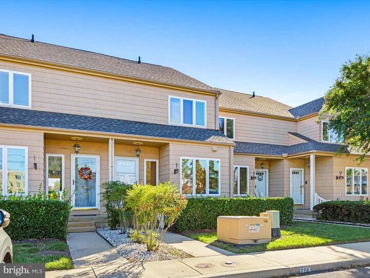 Property Photo:  220 Market Square 4C  MD 21613 
