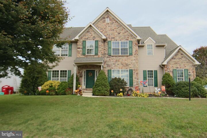 527 Royal Road  Palmyra PA 17078 photo