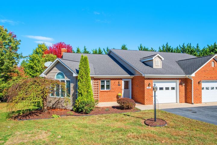 Property Photo:  2221 Lake Terrace Dr  VA 22802