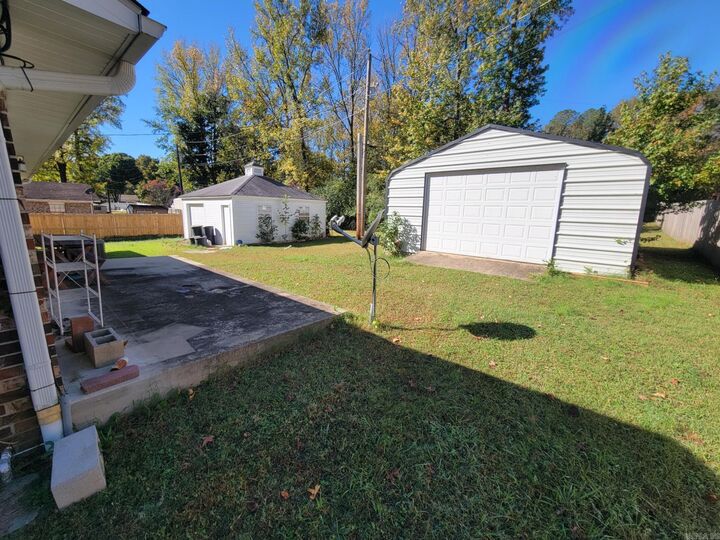 Property Photo: 518 Pine St AR 72031