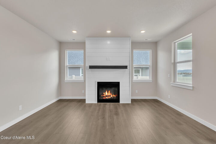 Property Photo: 6761 N Coeur Terre Blvd ID 83815