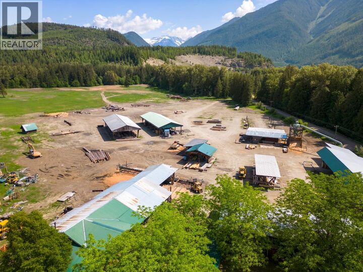 Property Photo: 209 Lardeau River Road BC V0G 1N0