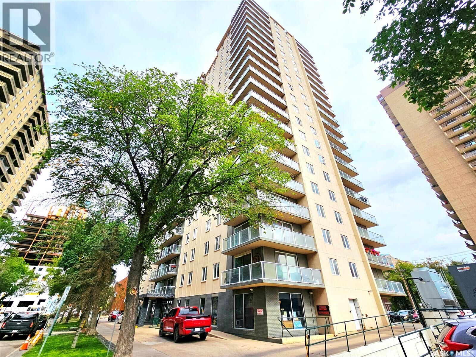 Property Photo: 607 320 5th Avenue N SK S7K 2P5