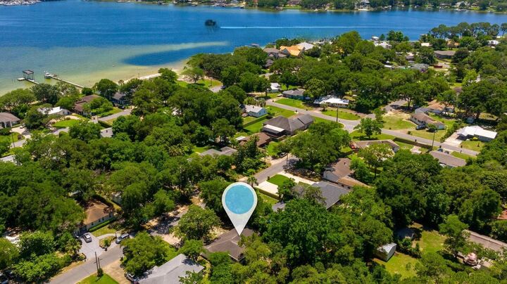 Property Photo: 226 NE Bradley Drive FL 32547