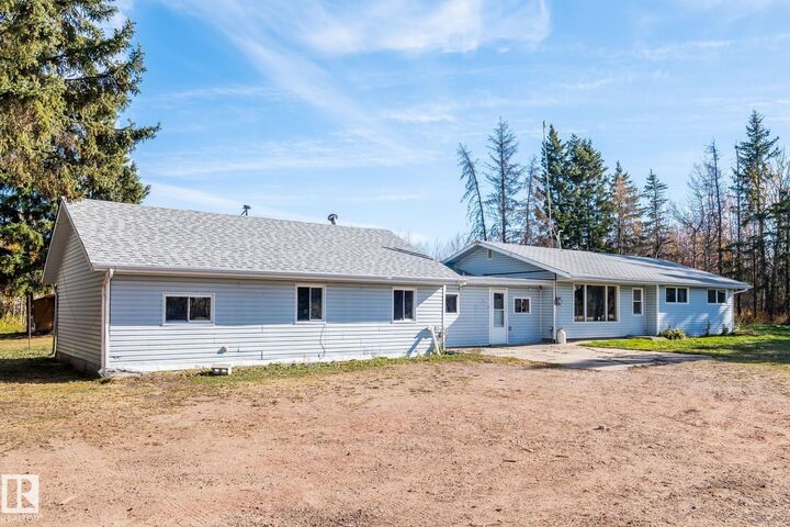 Property Photo: 51455 Rge Road 225 AB T8C 1H5