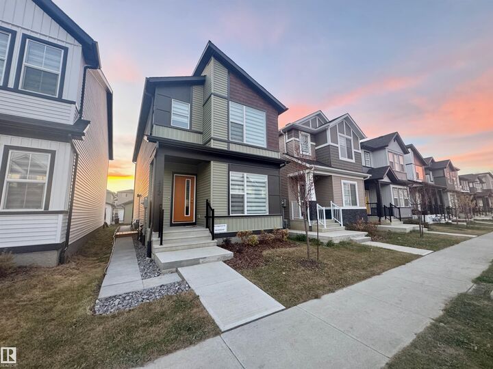 Property Photo:  472 Edgemont Drive NW  AB T6M 1J8 