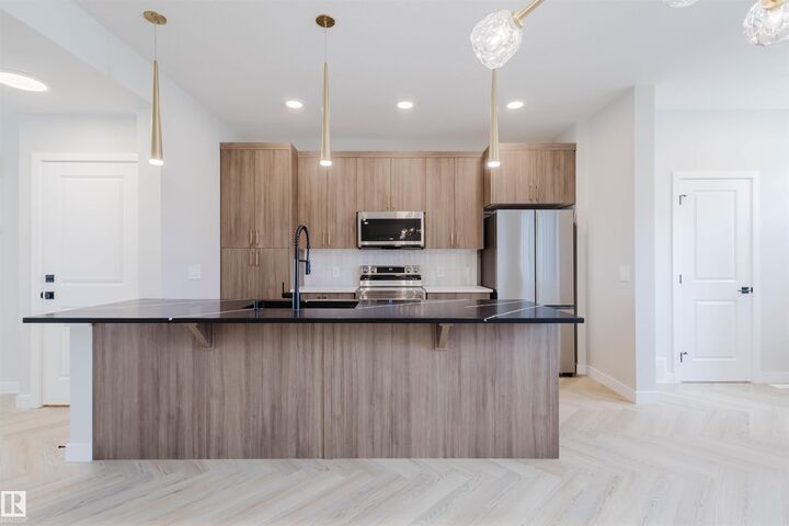 2138 Crossbill Lane NW  Edmonton AB T5S 0W4 photo