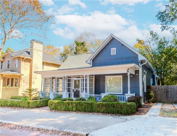 Property Photo: 686 Garibaldi Street SW GA 30310