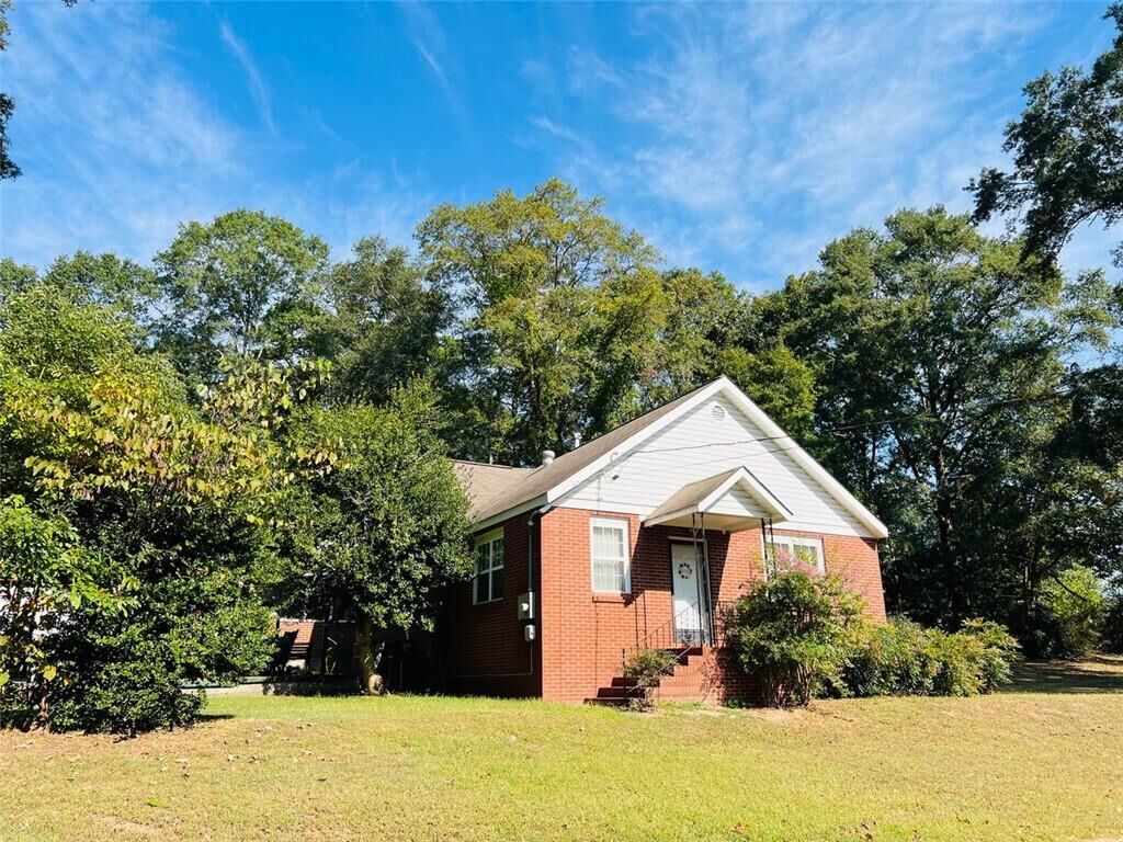 Property Photo: 7315 Lee Road GA 30122