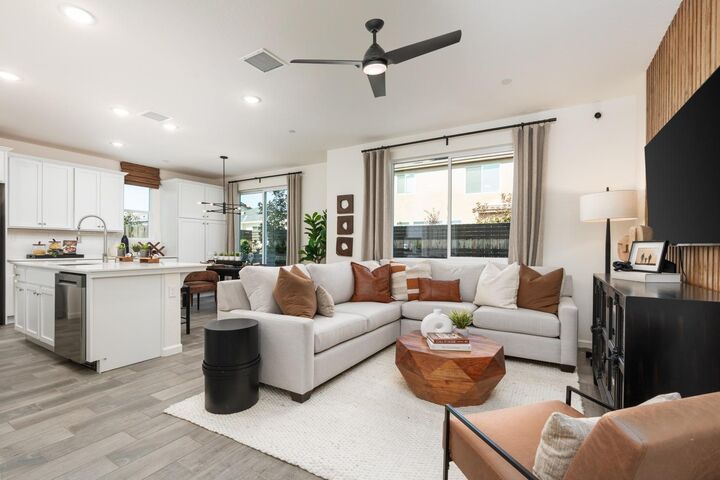 Property Photo:  6549 E Clingstone Drive  CA 93727 