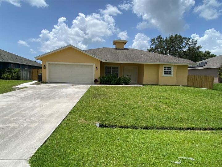 120 SW Grimaldo Ter  Port St Lucie FL 34984 photo