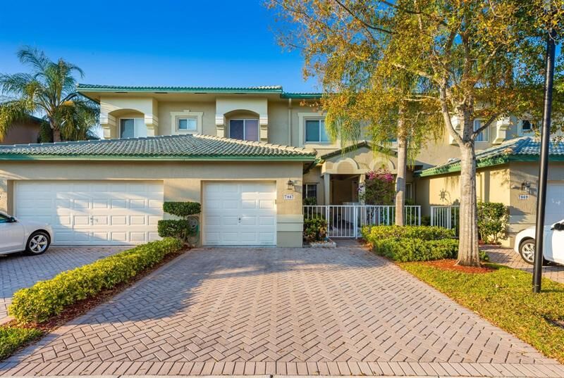 Property Photo:  7867 Exeter Blvd 101  FL 33321