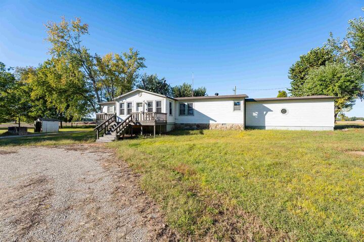 Property Photo:  9285 Stanley-Birk City Rd  KY 42301