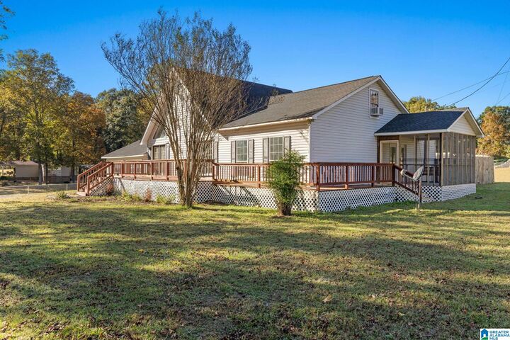 Property Photo: 141 County Road 772 AL 35077