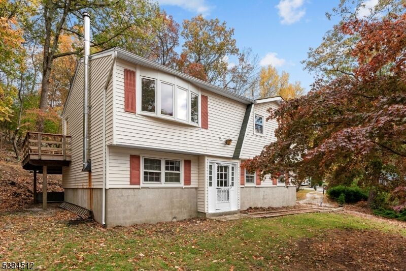 Property Photo:  14 Hillside Ter  NJ 07821